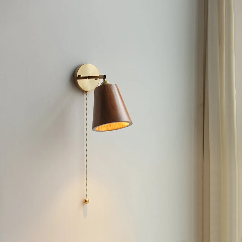 Applique murale en bois avec chaîne à tirer