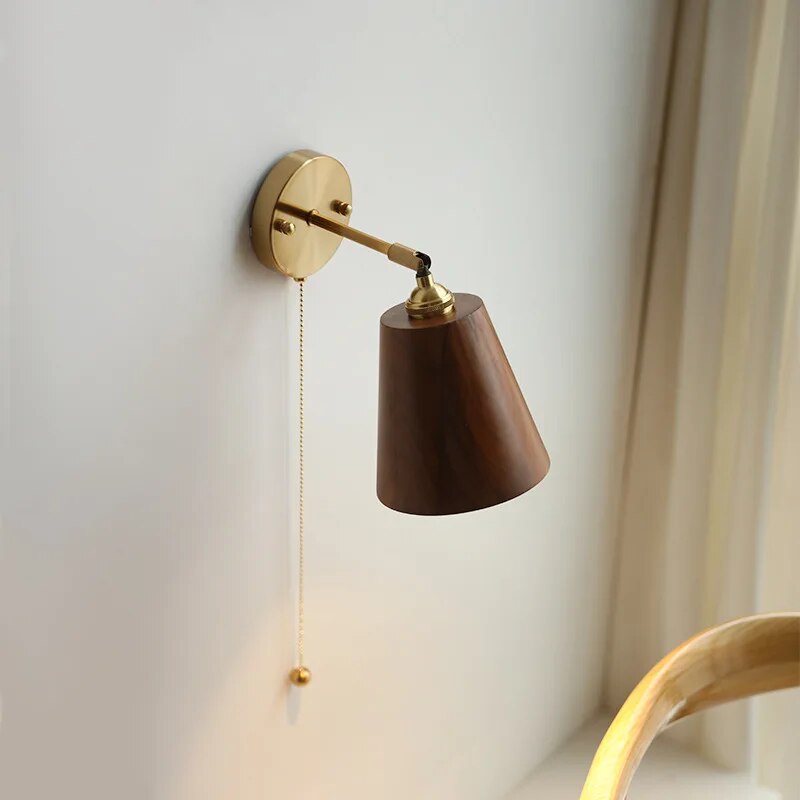 Applique murale en bois avec chaîne à tirer