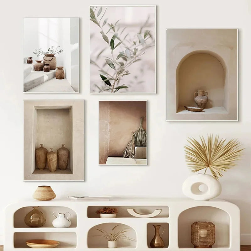 peinture abstraite avec vase classique et nature morte pour décoration moderne