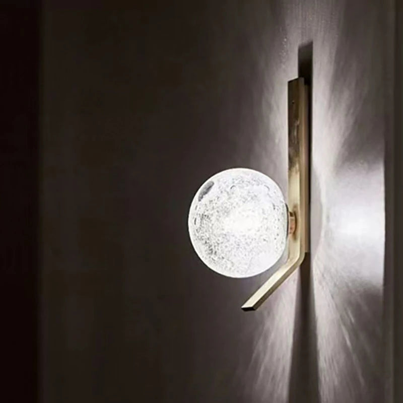 applique murale minimaliste métal éclairage intérieur boule de verre