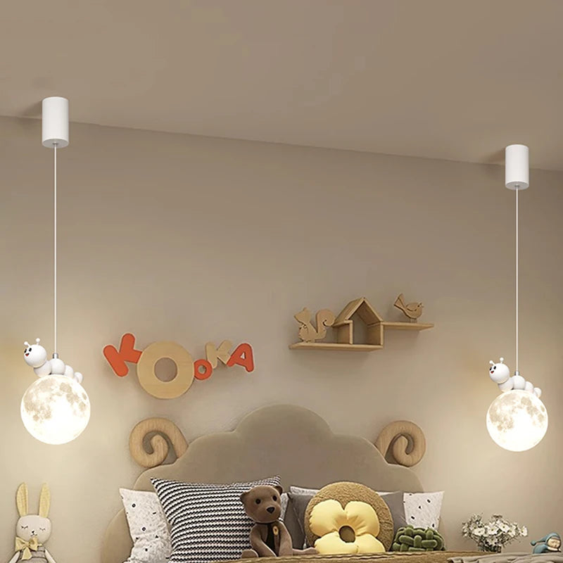 lustre enfant moderne dessin animé chenille planète créatif