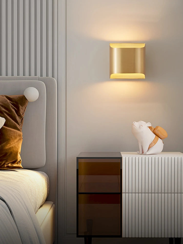 applique murale en cuivre design italien pour intérieur moderne
