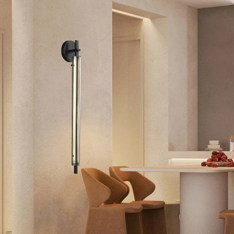 applique murale minimaliste en laiton avec verre transparent et 3 intensités variables