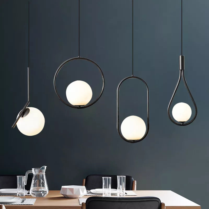 Suspension Anneau en métal noir LED