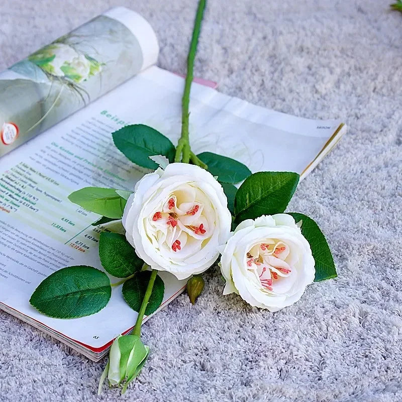 fleurs artificielles roses blanches décoratives pour toutes occasions