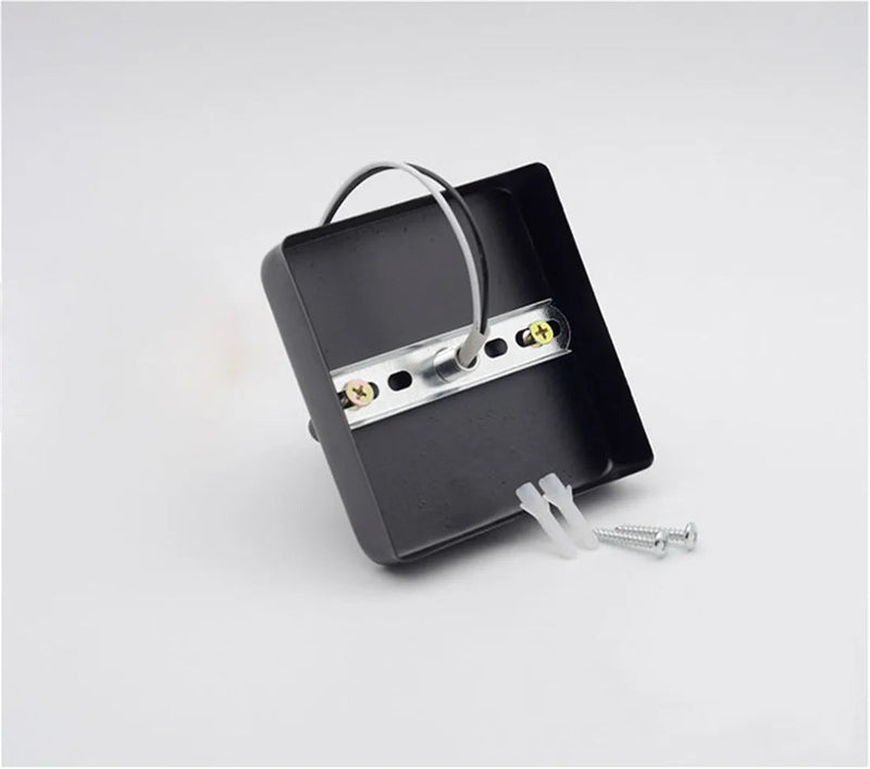 mini-plafonnier-carr-encastr-en-c-ramique-et-m-tal-dor-4.png