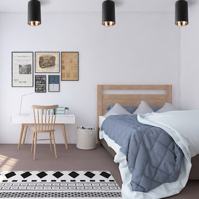 Spot design avec extérieur mat et intérieur doré Kofi