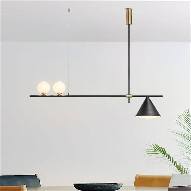 Lustre design avec lampe en boule et cône Magic