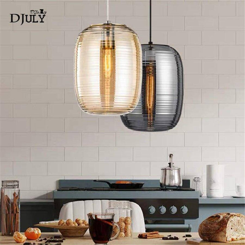 Suspension design LED avec abat-jour arrondi en verre à stripes Loft