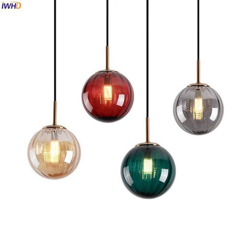 Suspension design LED boule en verre coloré style Hang
