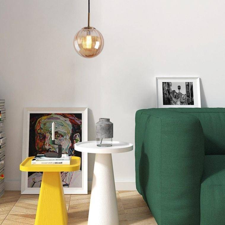 Suspension design LED boule en verre coloré style Hang