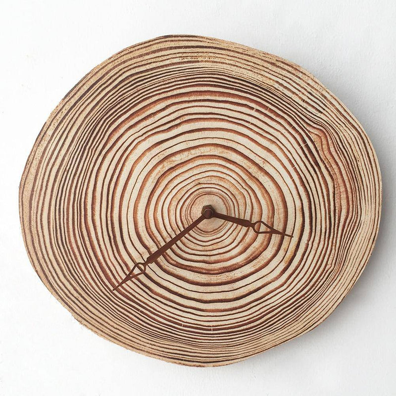 Horloge murale scandinave tronc d'arbre en bois 28cm Hours