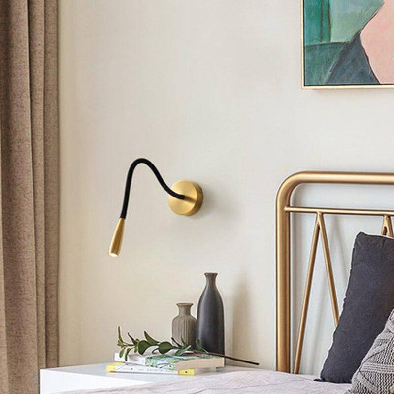 Applique murale design LED avec tige ajustable noire