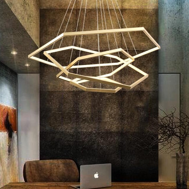Lustre design LED avec anneaux dorés au style géométrique Luxury