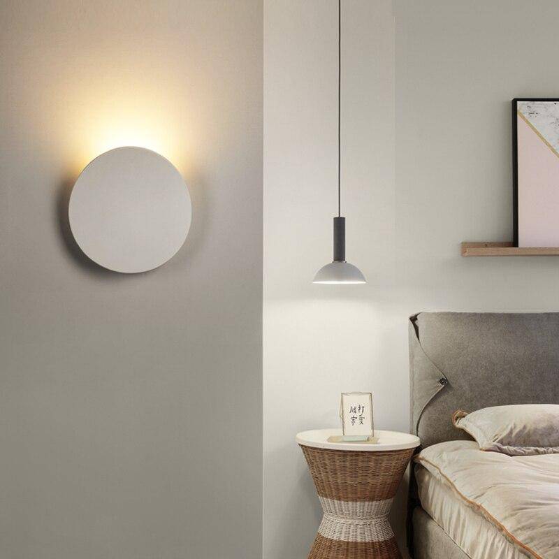 Applique murale design LED avec tuile arrondie en métal