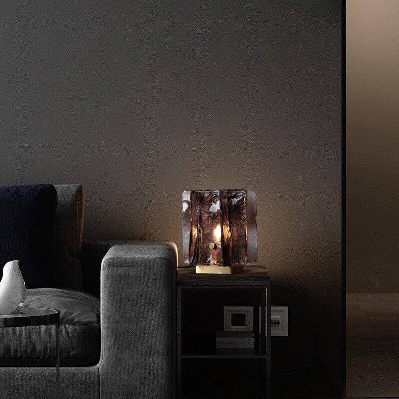 Lampe à poser design LED avec plaque en verre Creative