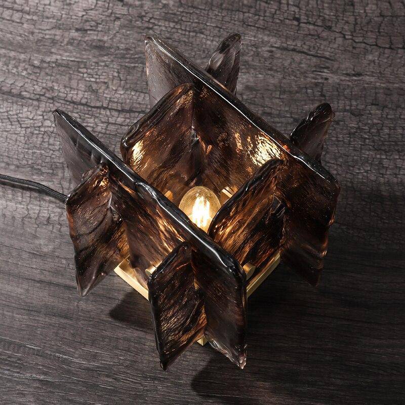 Lampe à poser design LED avec plaque en verre Creative