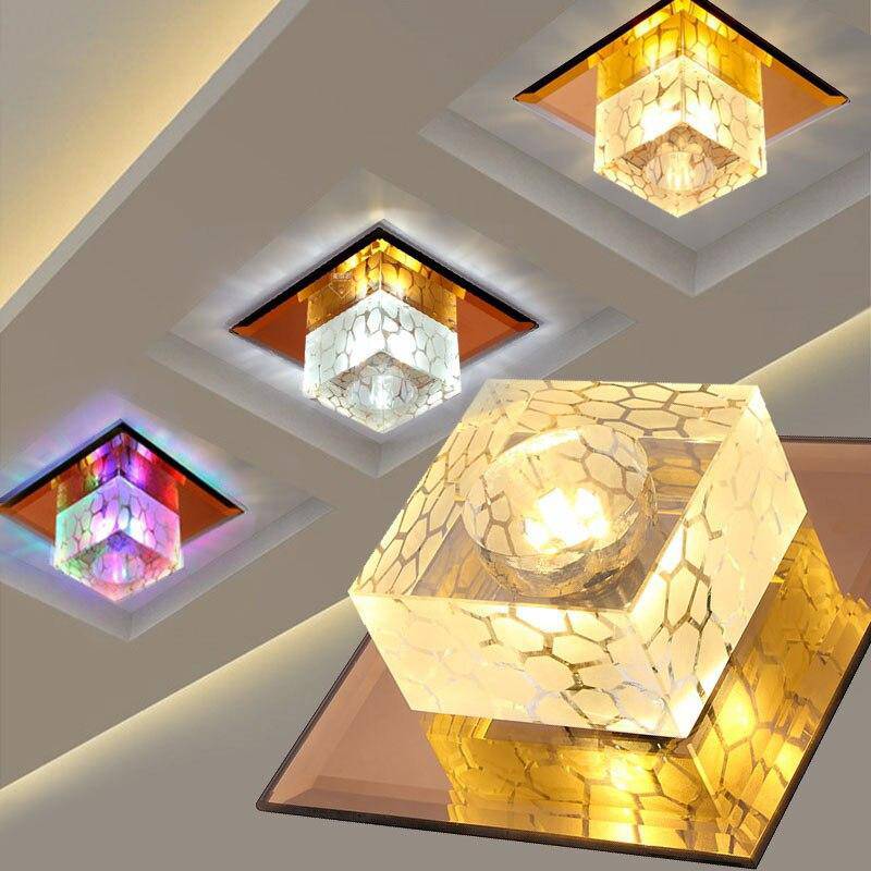 Plafonnier LED en cristal cubique et base chromée