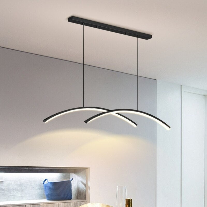 Lustre design LED en forme d'arc métallique Roxanna