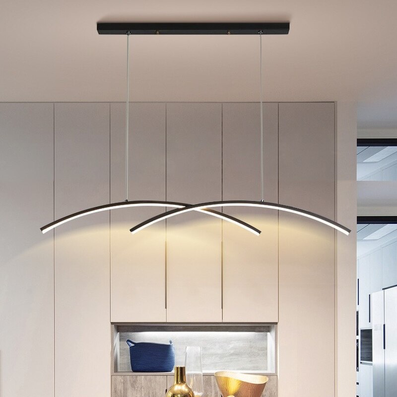Lustre design LED en forme d'arc métallique Roxanna