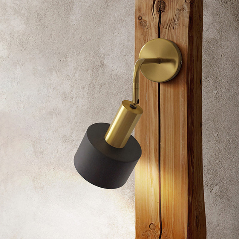 Applique murale industrielle LED en métal style spot Rhea