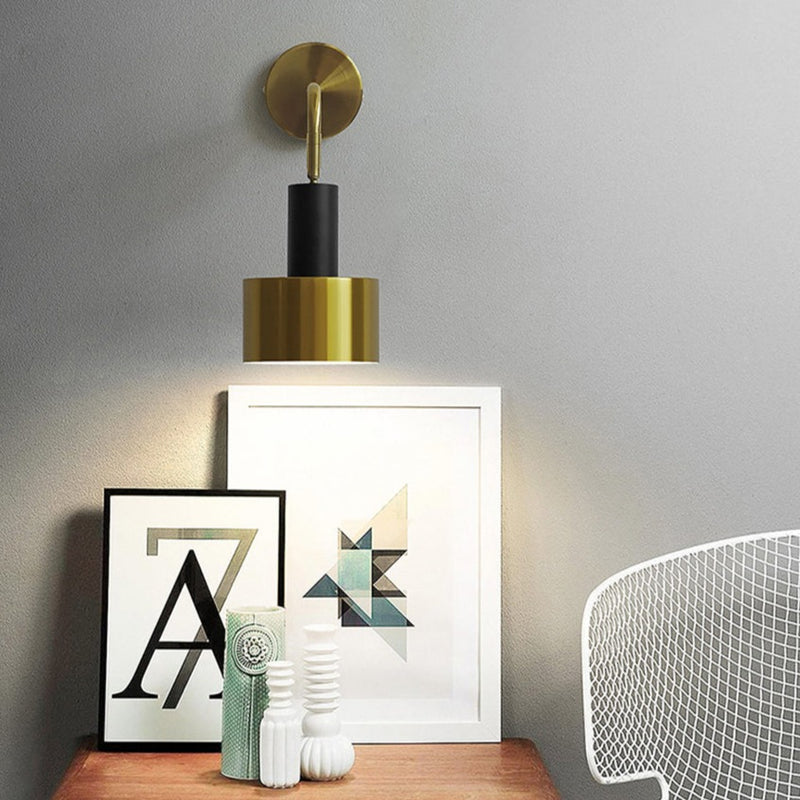 Applique murale industrielle LED en métal style spot Rhea