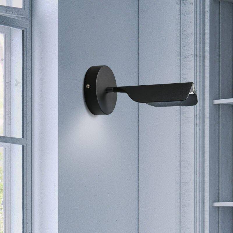 Applique murale design à LED en métal aux formes géométriques