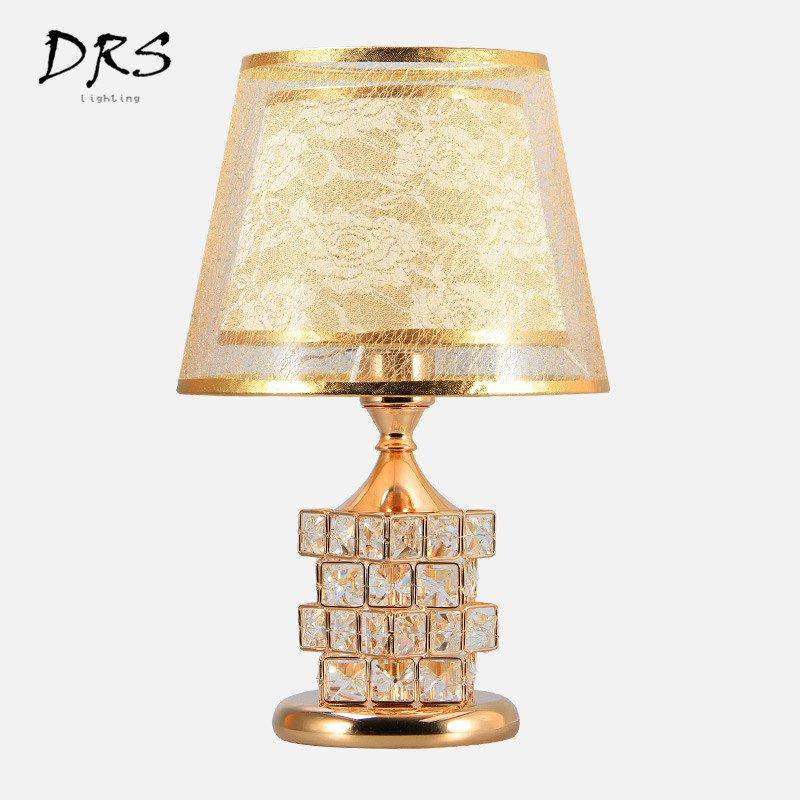 Lampe de chevet abat-jour et cristaux Rubiks