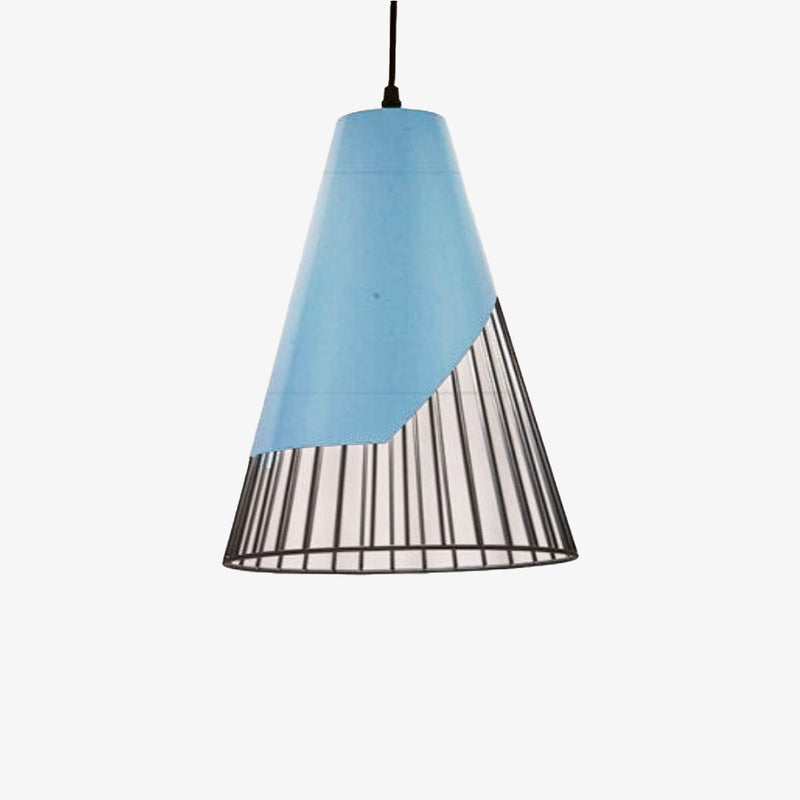 Suspension moderne et minimaliste avec abat-jour conique Megan