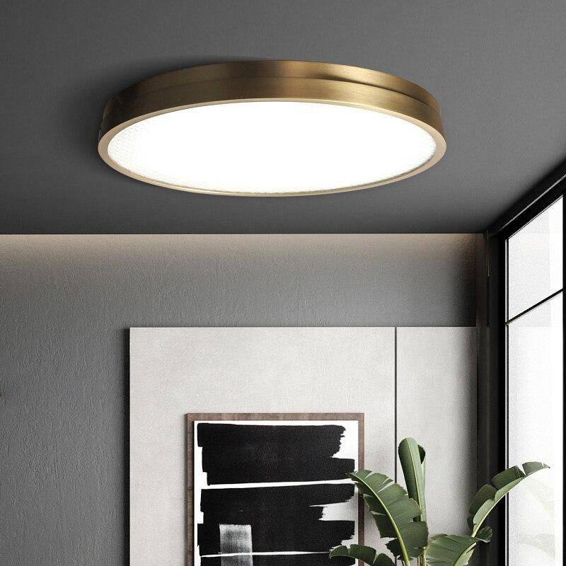Luminosité et durabilité : pourquoi choisir des plafonniers LED pour votre maison ?