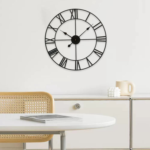 horloge murale vintage en métal silencieuse avec chiffres romains - vue 6 sur 7