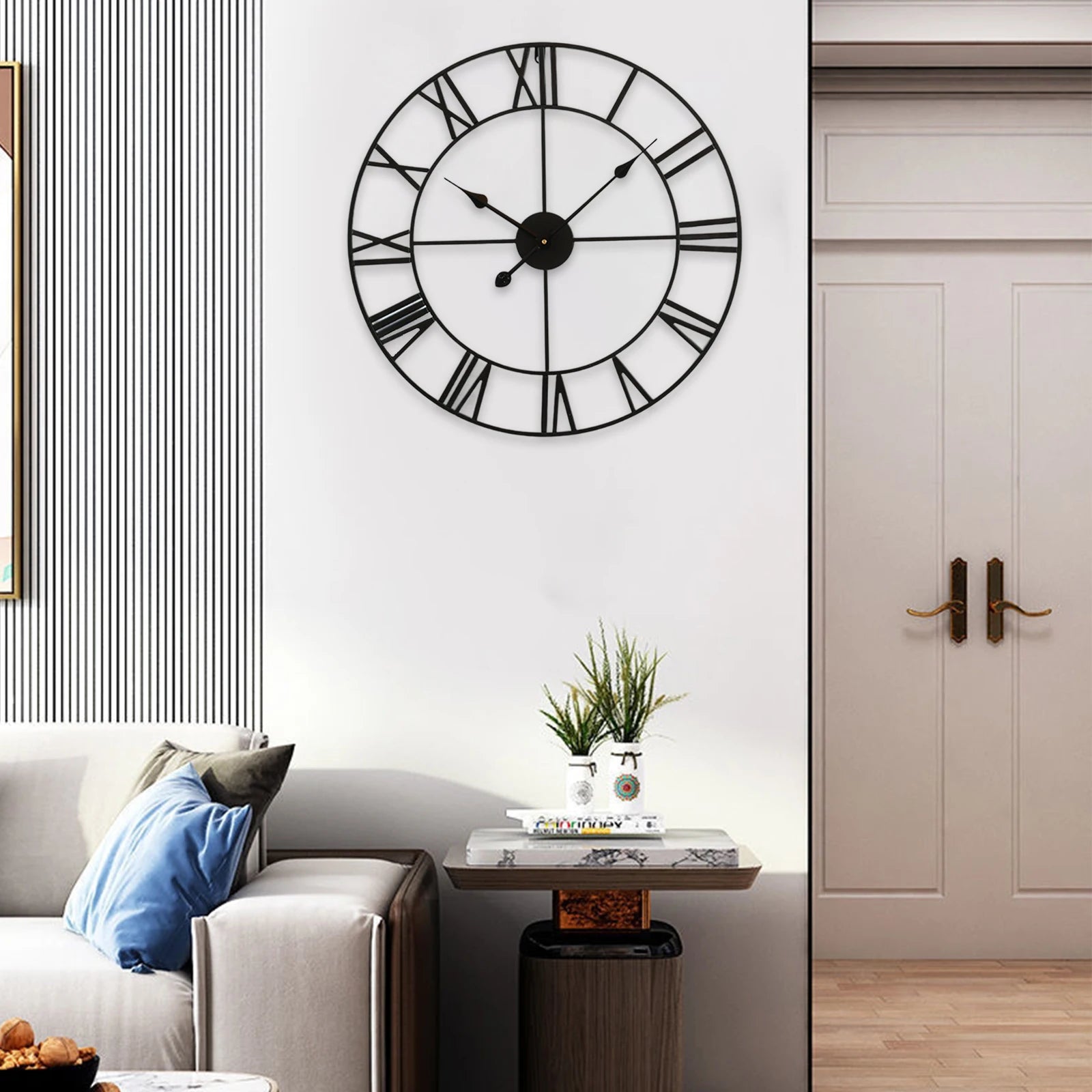 horloge murale vintage en métal silencieuse avec chiffres romains - vue 7 sur 7