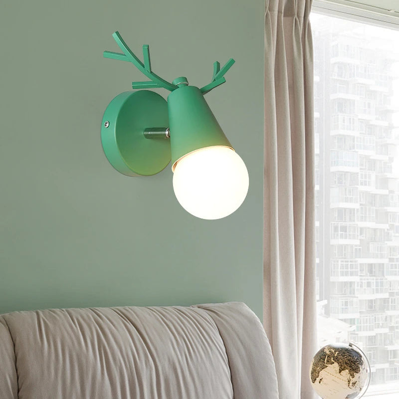 Applique murale nordique Macaron en fer et bois - vue 4 sur 10