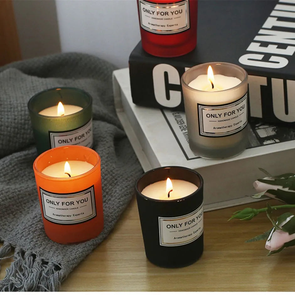 bougie parfumée romantique en cire de soja artisanale avec huiles essentielles - vue 4 sur 26