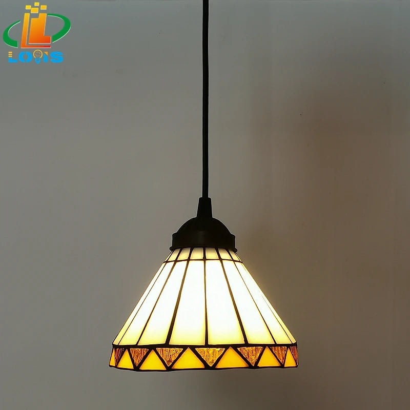 lustre en verre style tiffany pour décoration intérieure élégante - vue 6 sur 13