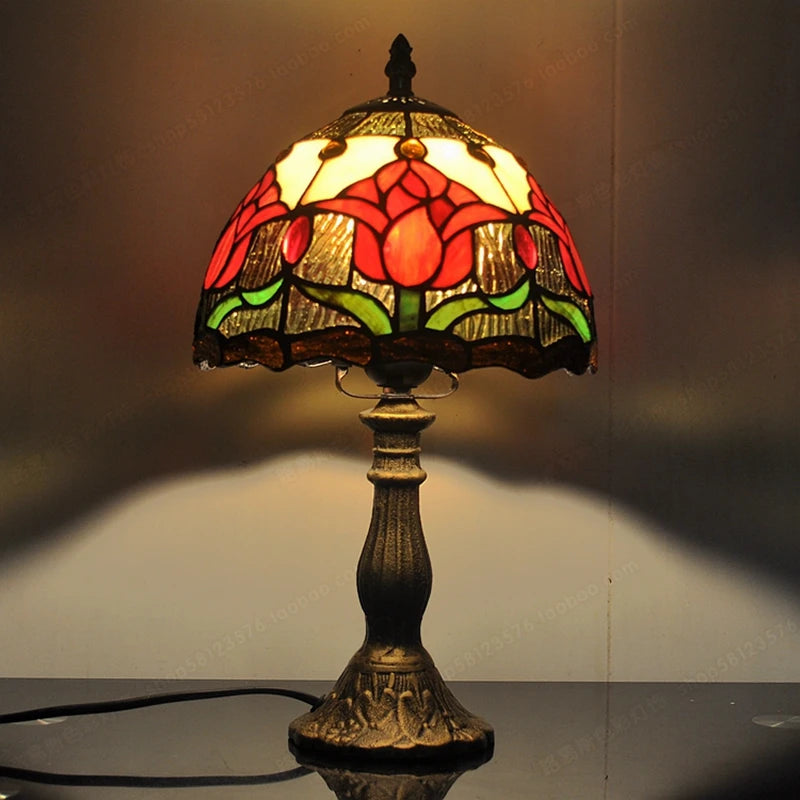 lampe à poser style campagnard en verre tiffany - vue 2 sur 5