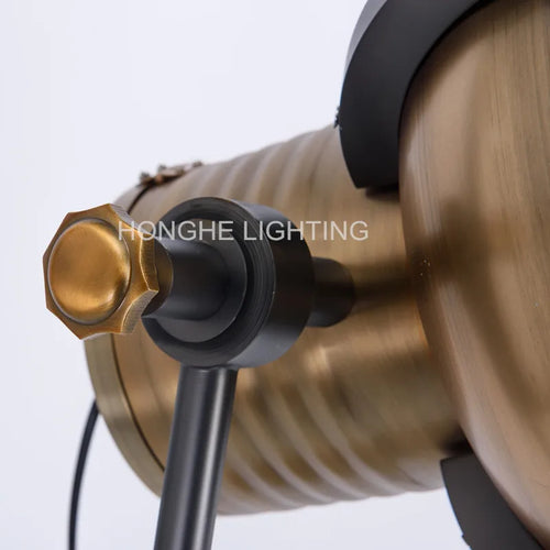 lampadaire en métal lourd style rétro industriel pour divers espaces - vue 6 sur 6