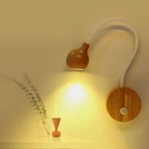 applique murale nordique en bois avec interrupteur et tête réglable