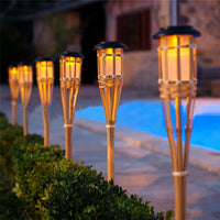 lampe torche solaire en bambou pour jardin extérieur