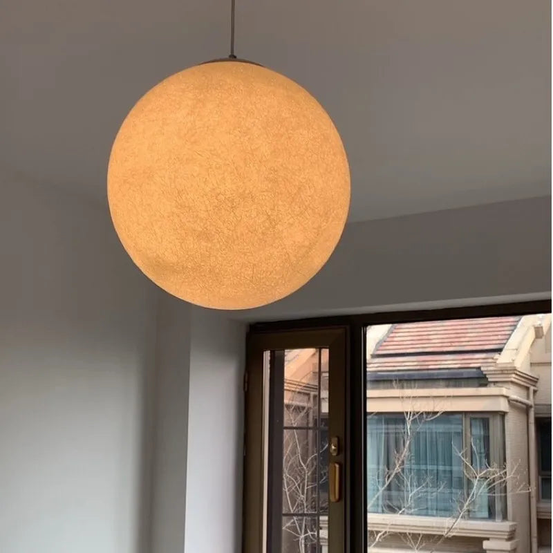 suspension créative en forme de lune pour une ambiance romantique - vue 4 sur 9