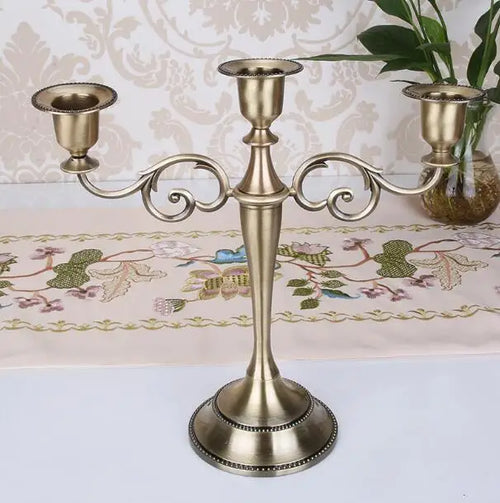 bougeoir rétro en métal à trois bras pour décoration élégante - vue 7 sur 9