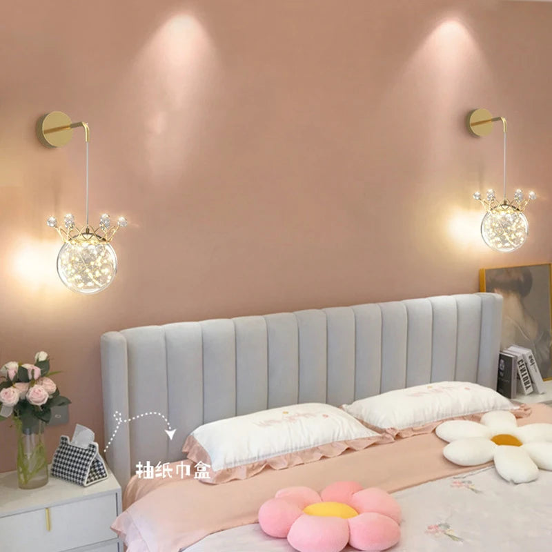 Applique murale suspendue en forme de couronne de cristal - vue 5 sur 10