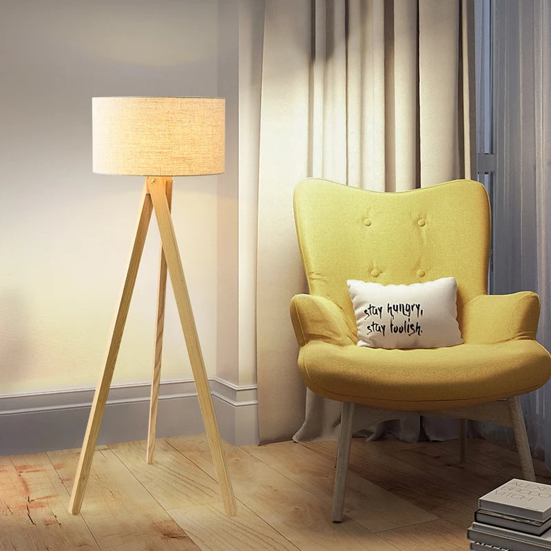Lampadaire design Led en bois massif - vue 6 sur 8