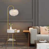 lampadaire nordique en plumes pour décoration intérieure élégante