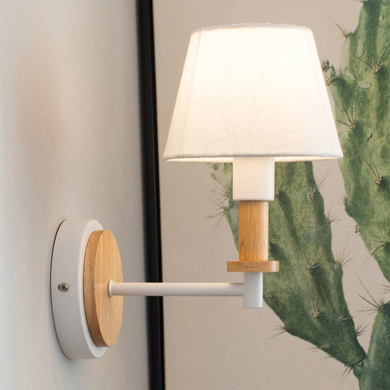 Appliques murales en bois nordique chambre lampe de chevet noir blanc moderne E14 tête de direction applique murale LED éclairage maison applique chambre décor
