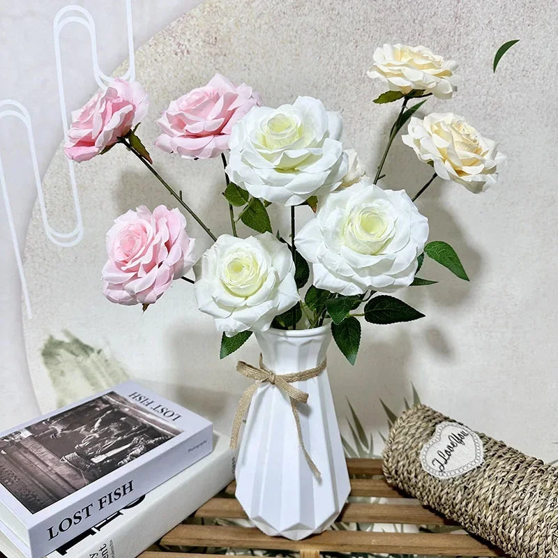 décoration florale en soie avec roses et branches pour fêtes - vue 5 sur 14