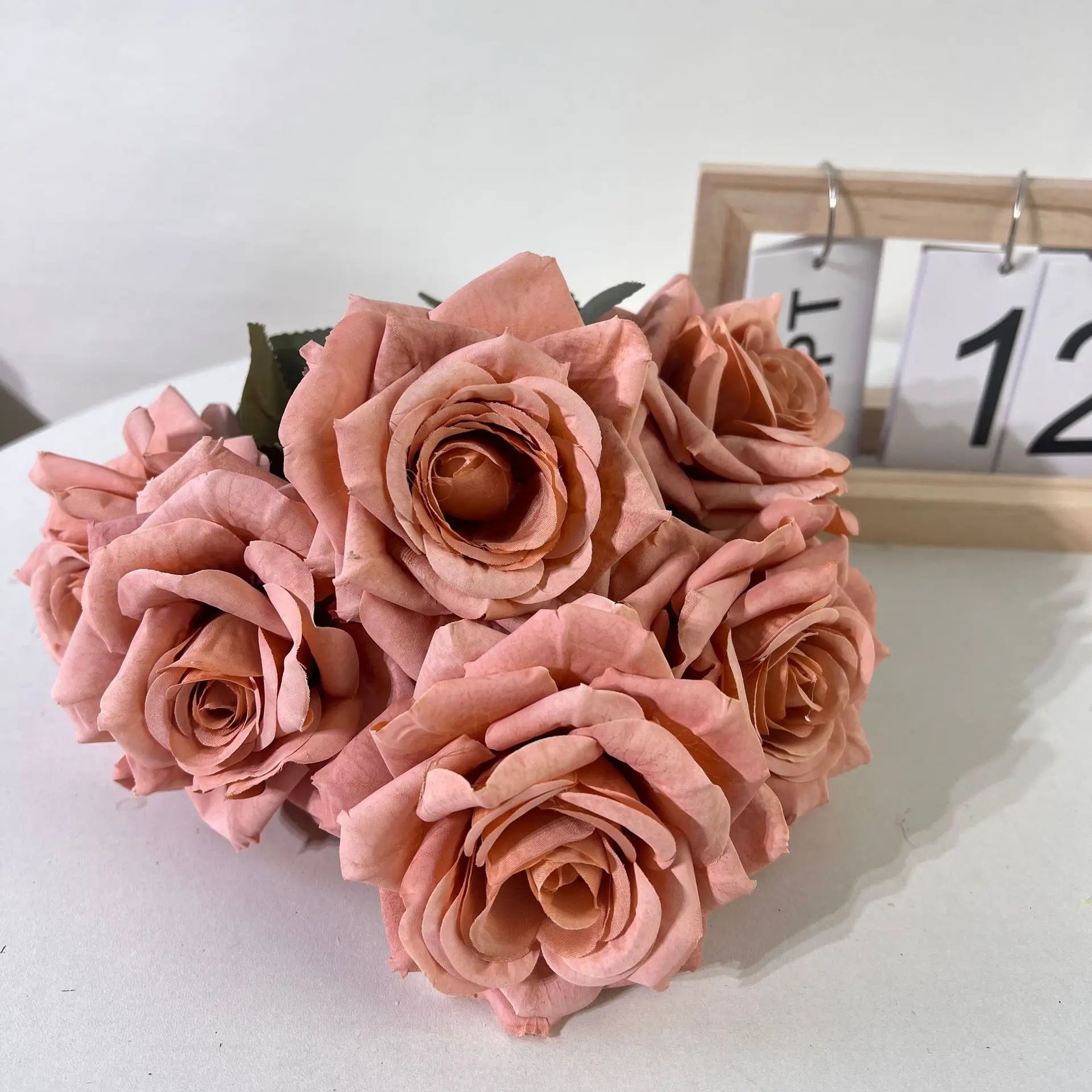 bouquet de roses artificielles en soie décoratives pour intérieur - vue 11 sur 15