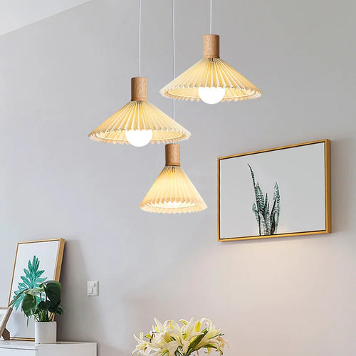 suspension moderne en tissu plissé avec base en bois - vue 2 sur 14