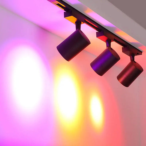 spot led rgb sur rail pour éclairage d'ambiance dynamique