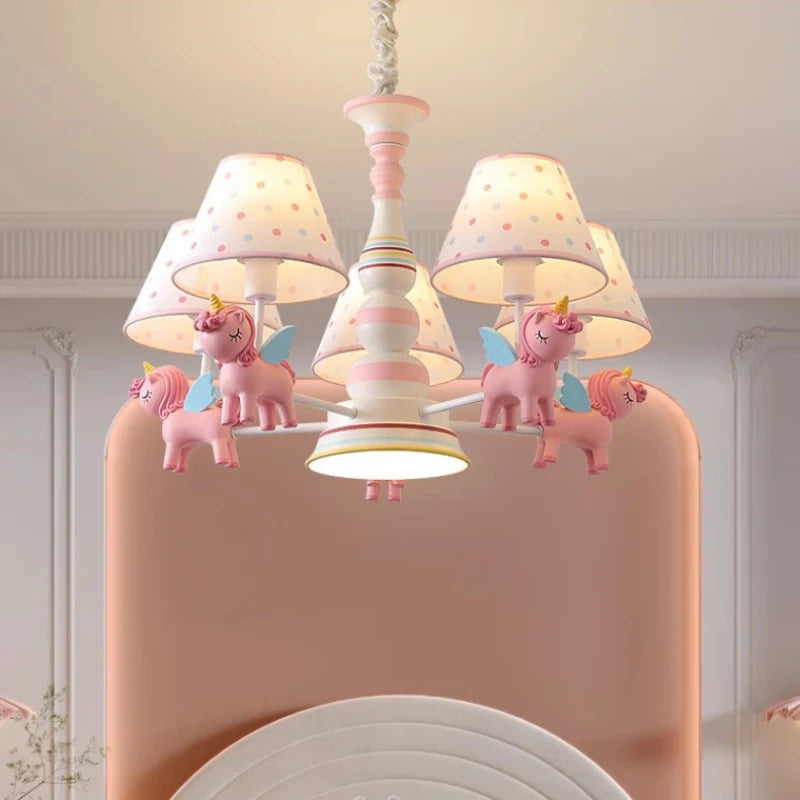 lustre carrousel pour chambre d'enfant moderne et romantique - vue 2 sur 10